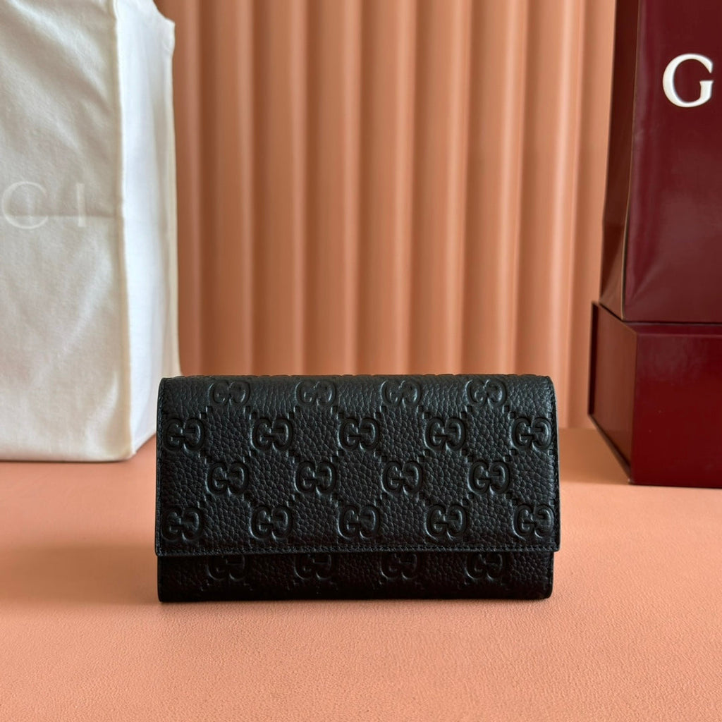 GUCCI EMBLEM CONTINENTAL WALLET 19 IN BLACK  SMOOTH CALFSKIN