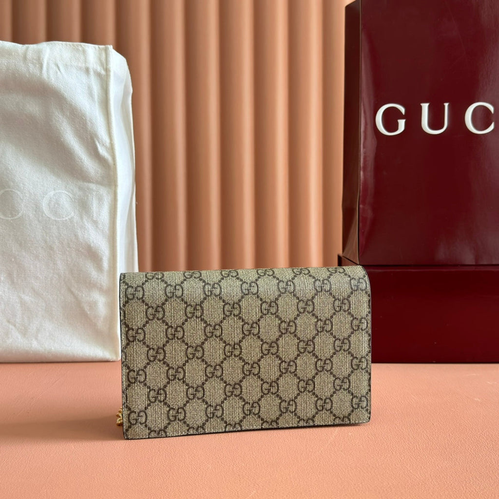GUCCI MARMONT WALLET ON CHAIN 20 DARK RED AND BEIGE IN CALFSKIN