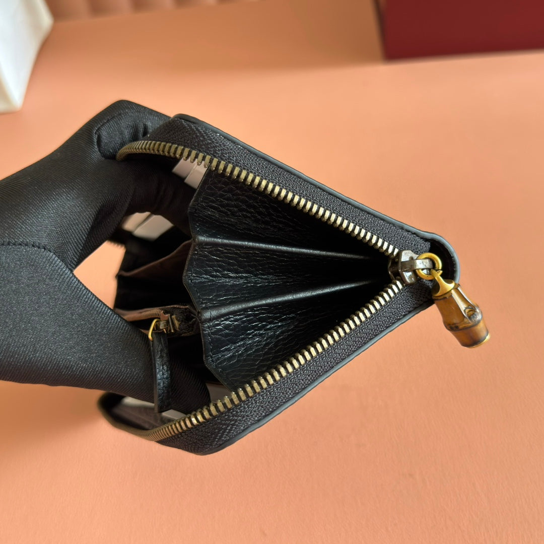 GUCCI 25S MARMONT WALLET 19 IN BLACK CALFSKIN GOLD HARDWARE