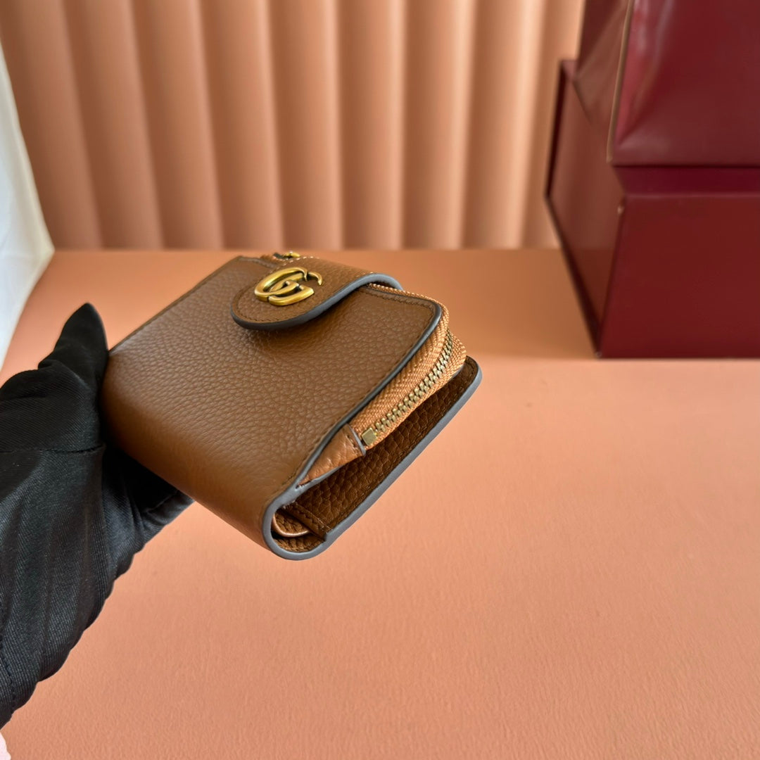 GUCCI 25S MARMONT WALLET 13 IN BROWN CALFSKIN GOLD HARDWARE