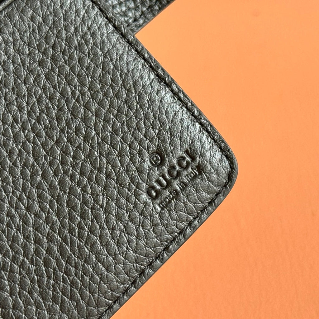 GUCCI 25S MARMONT WALLET 13 IN BLACK CALFSKIN GOLD HARDWARE