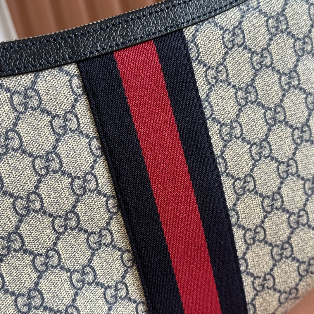 GUCCI 25S EPILOGUE BAG 30 IN BEIGE AND BLACK CALFSKIN
