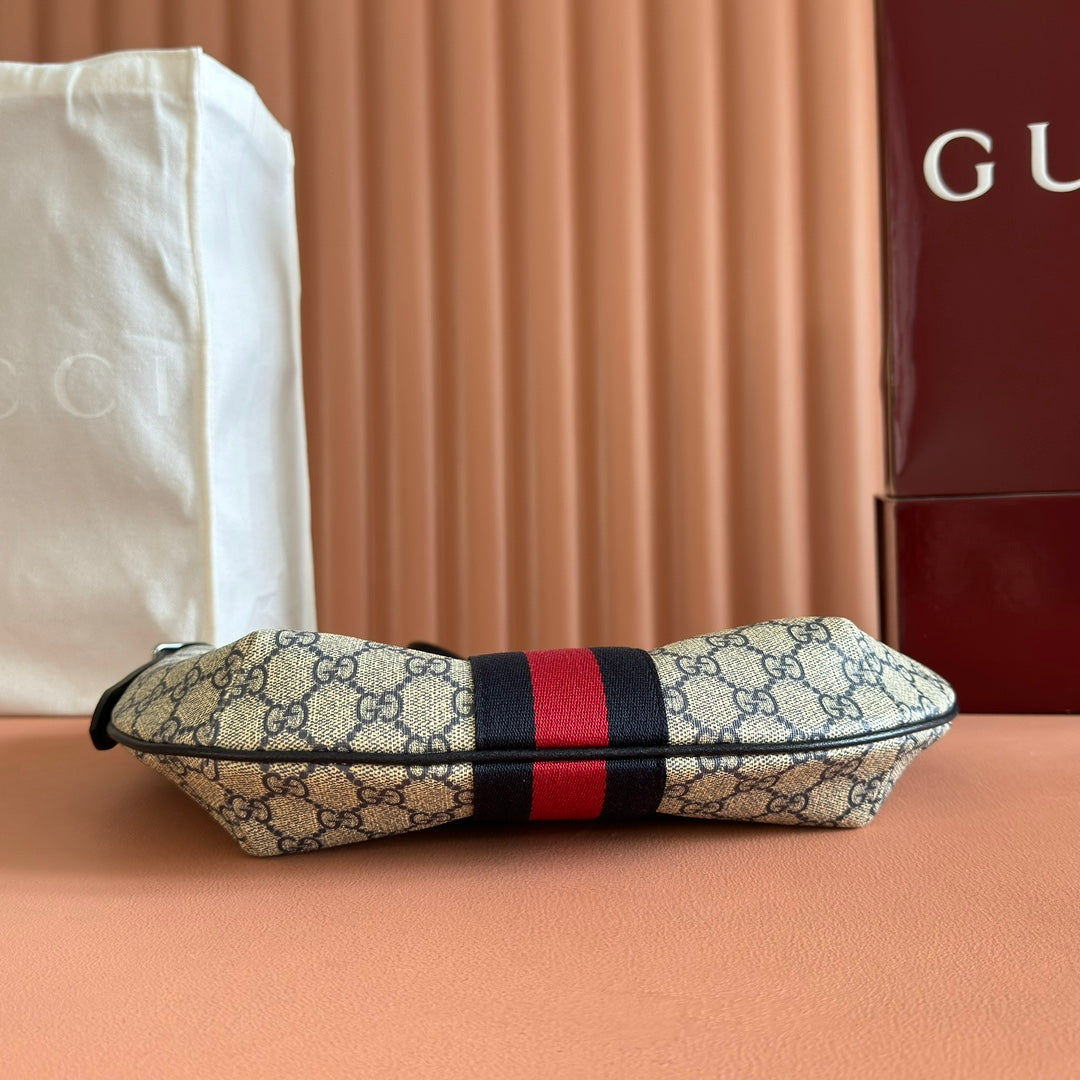 GUCCI 25S EPILOGUE BAG 30 IN BEIGE AND BLACK CALFSKIN