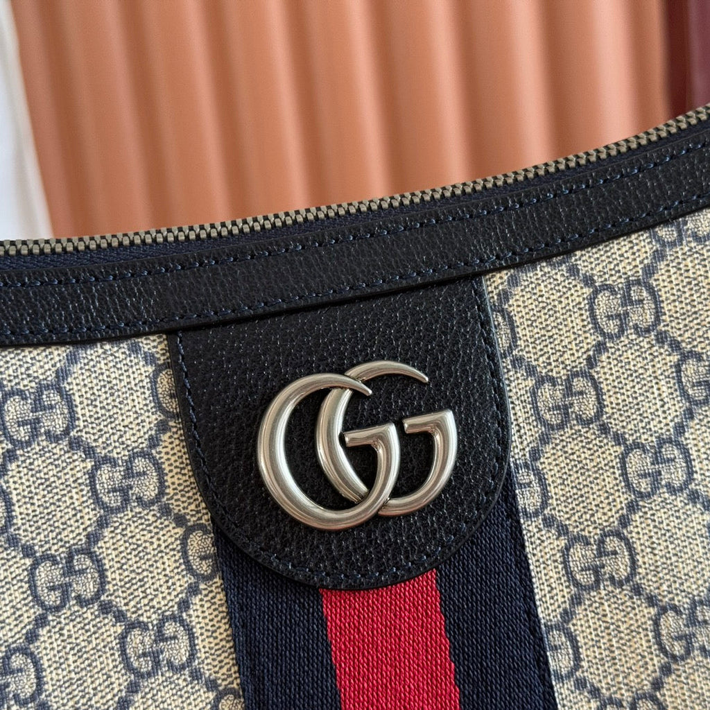 GUCCI 25S EPILOGUE BAG 30 IN BEIGE AND BLACK CALFSKIN