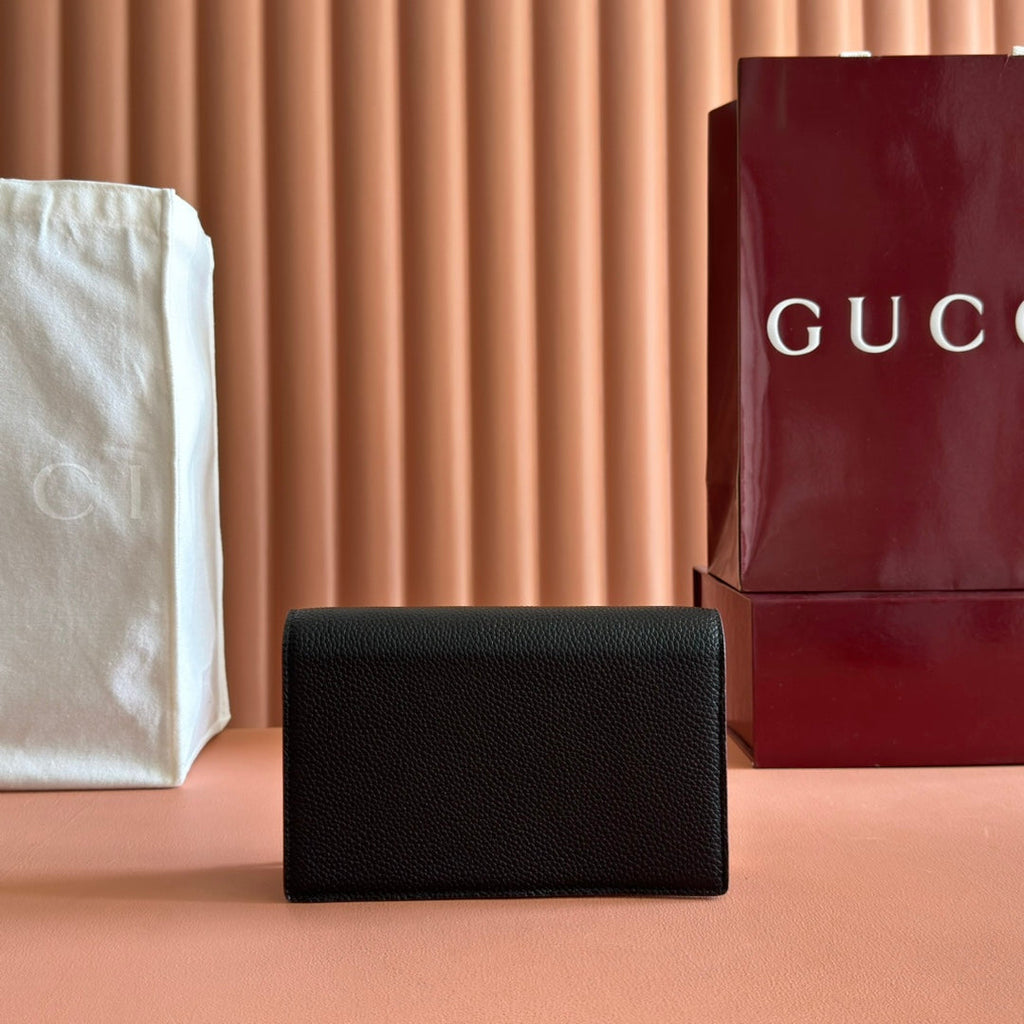 GUCCI 26S  MARMONT BAG 20 IN BLACK CALFSKIN