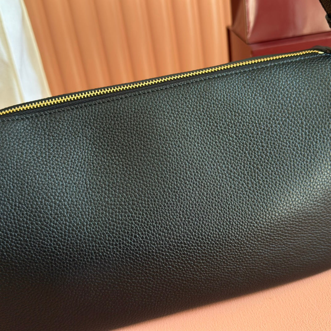 GUCCI 26S SHOULDER BAG 31 IN BLACK CALFSKIN
