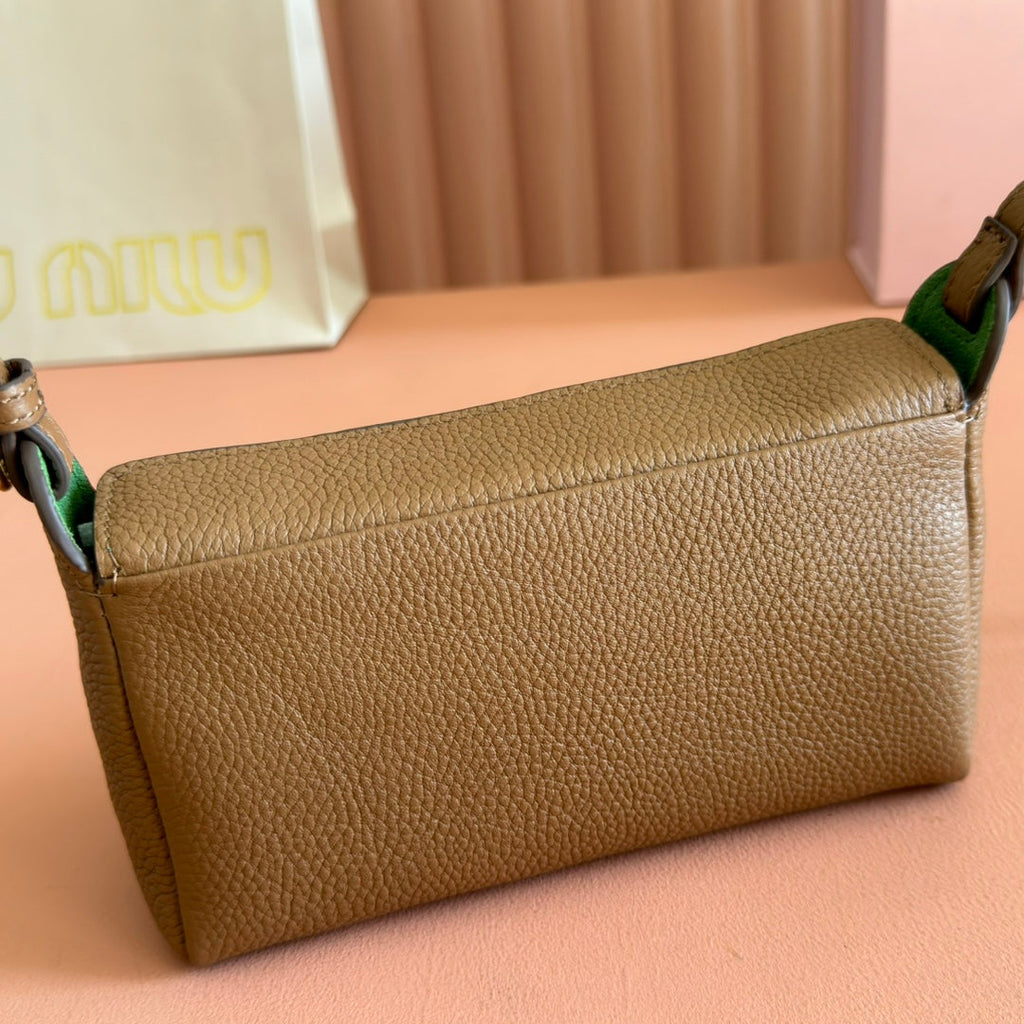 MIUMIU 26S POUCH BAG 18 IN DARK BROWN CALFSKIN GOLD HARDWARE