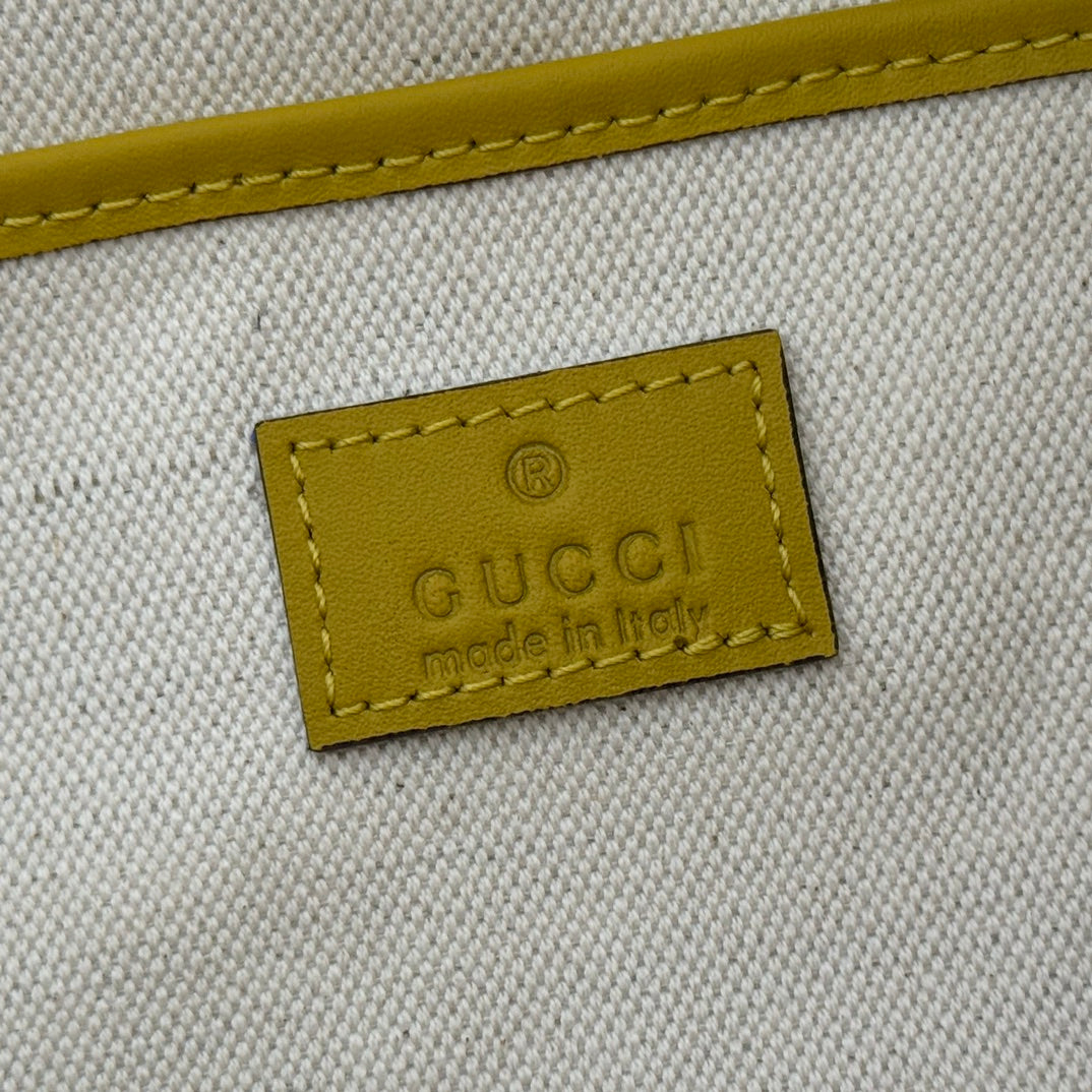 GUCCI 26S SHOULDER BAG 38 IN YELLOW EMBOSSED SUEDE