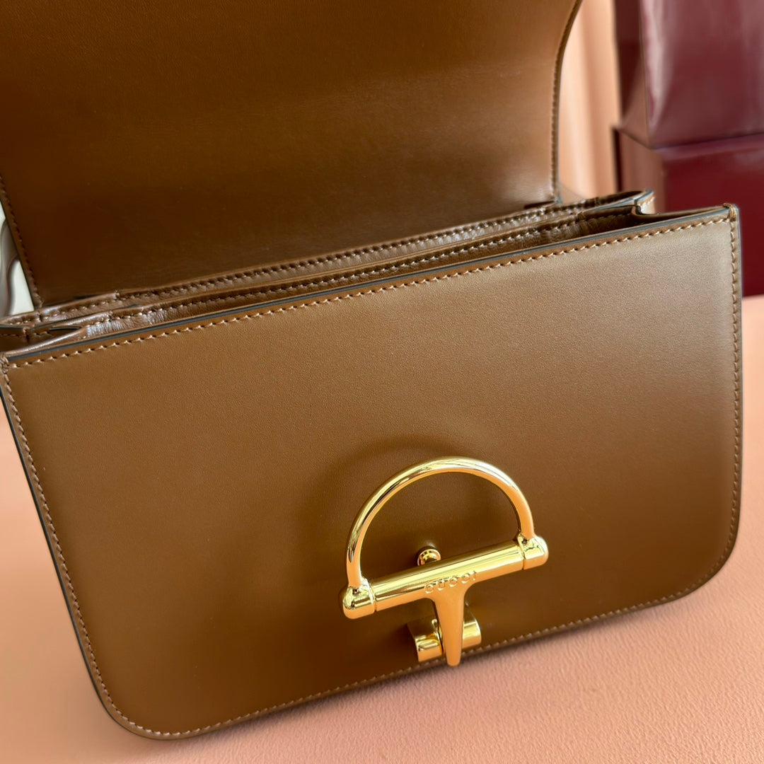 GUCCI 26S SIENA SHOULDER BAG 22 IN BROWN CALFSKIN