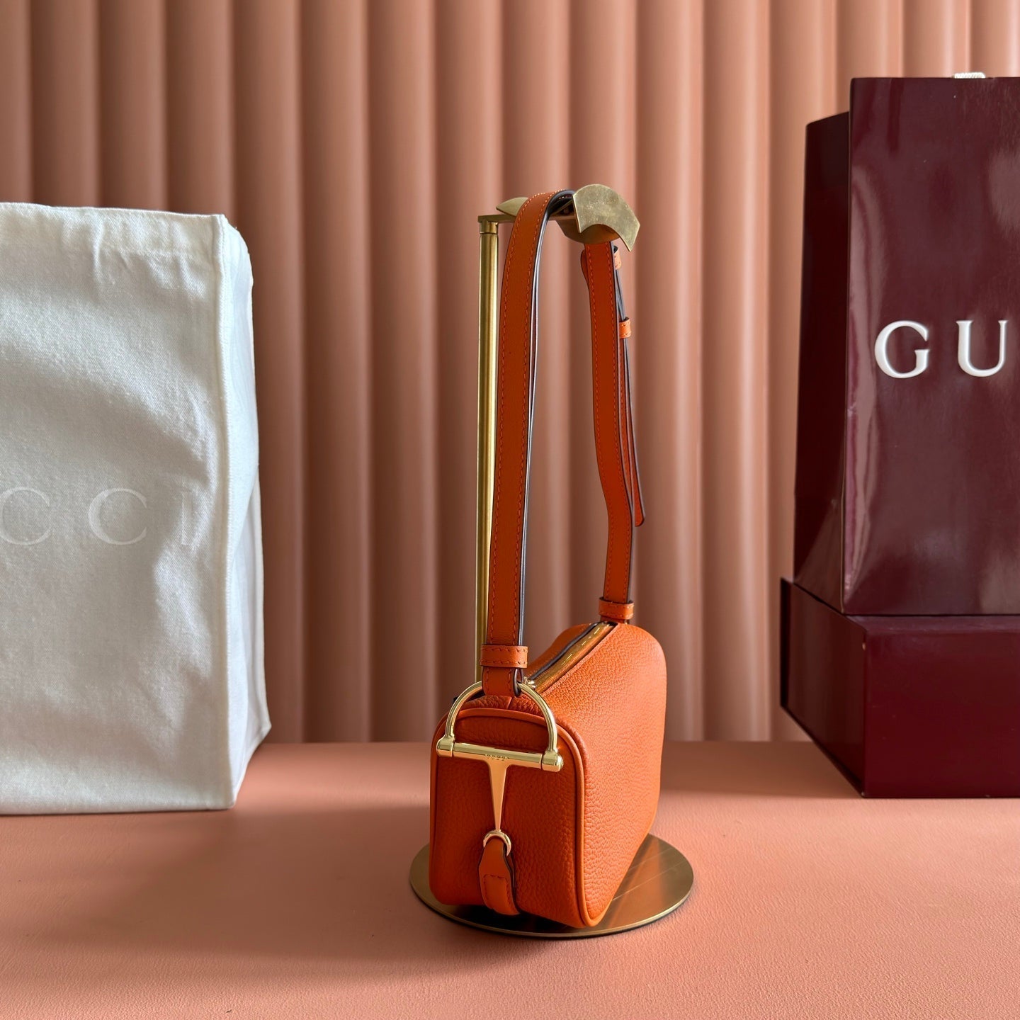 GUCCI 26S SHOULDER BAG 19 IN ORANGE CALFSKIN