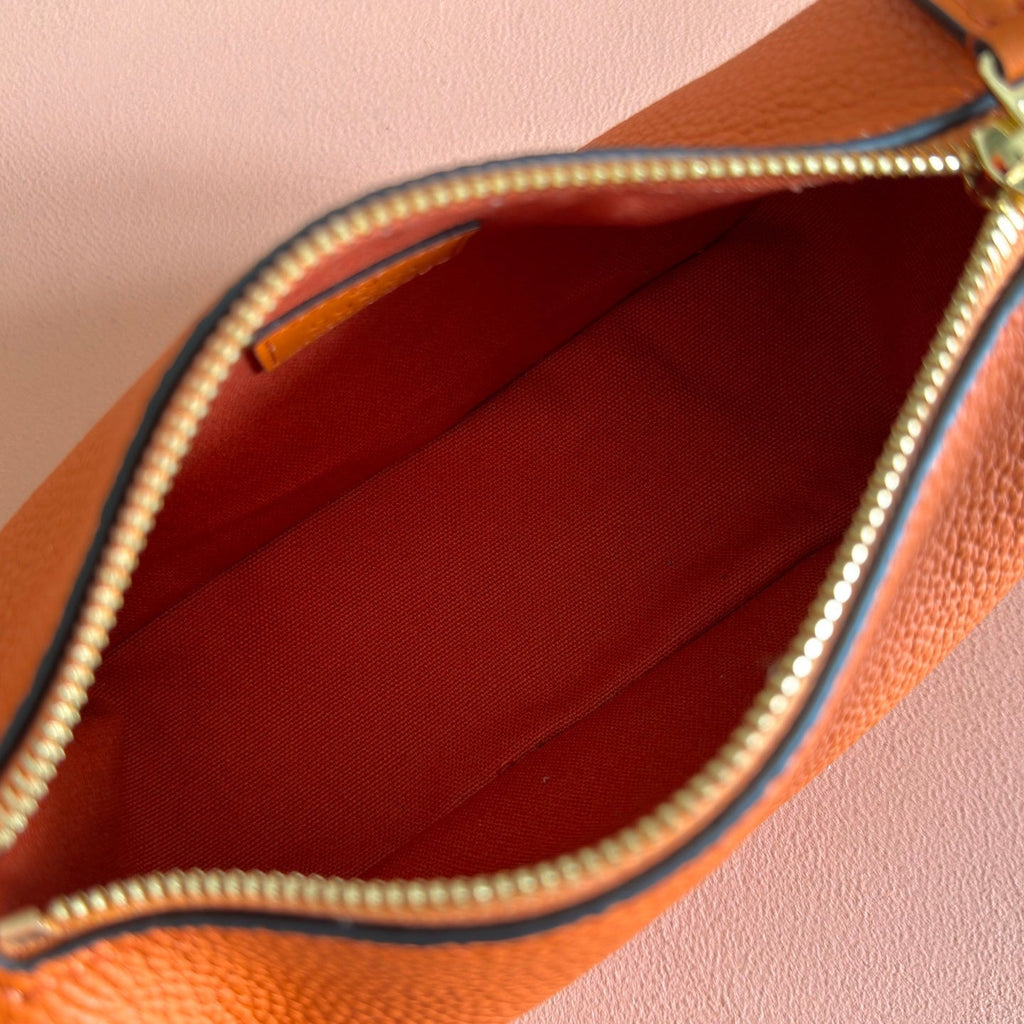 GUCCI 26S SHOULDER BAG 19 IN ORANGE CALFSKIN