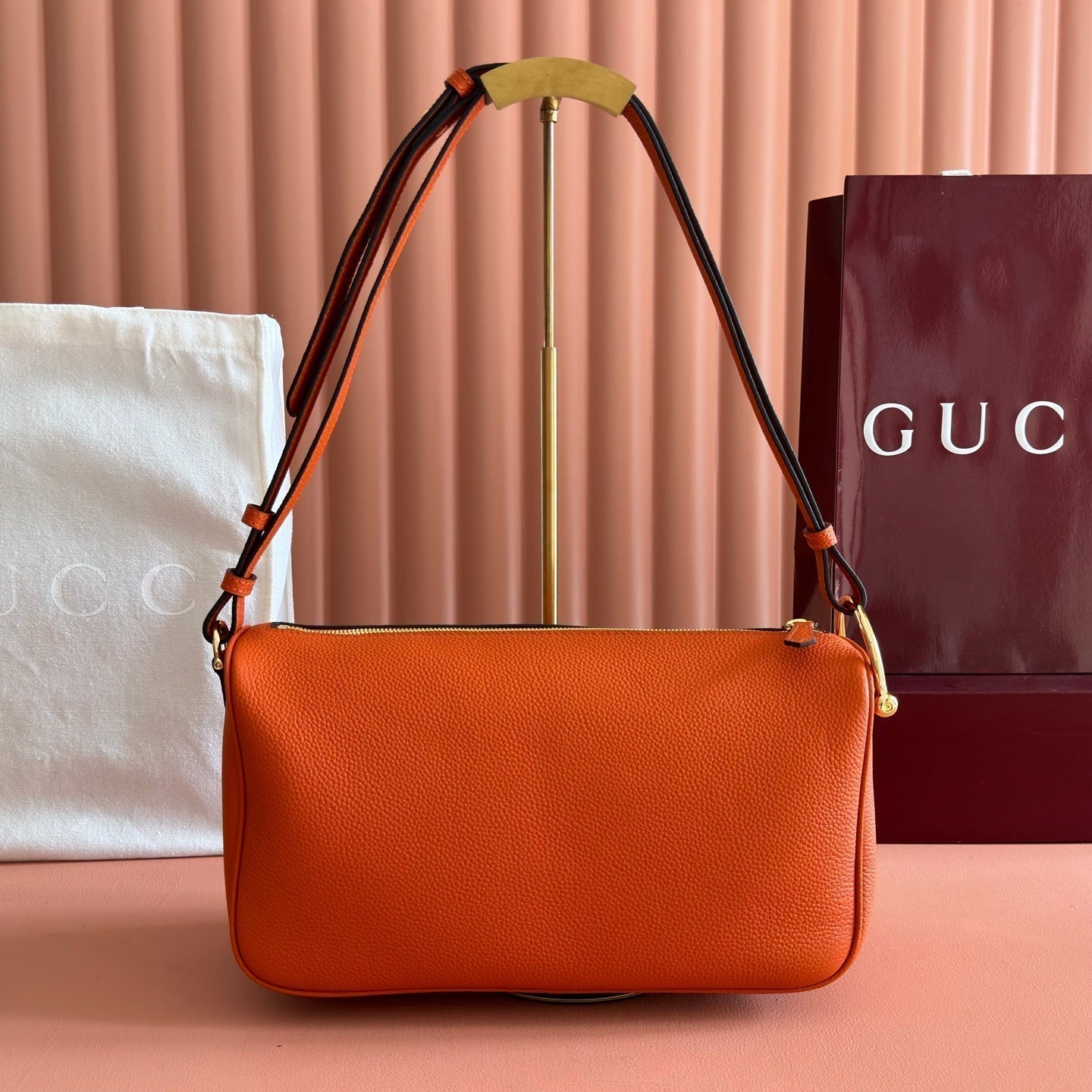 GUCCI 26S SHOULDER BAG 31 IN ORANGE CALFSKIN