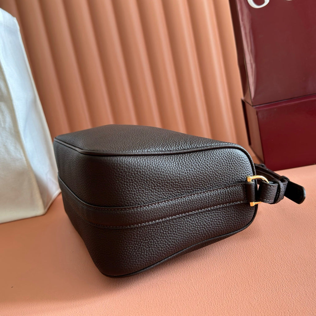 GUCCI 26S SHOULDER BAG 31 IN BLACK BROWN CALFSKIN