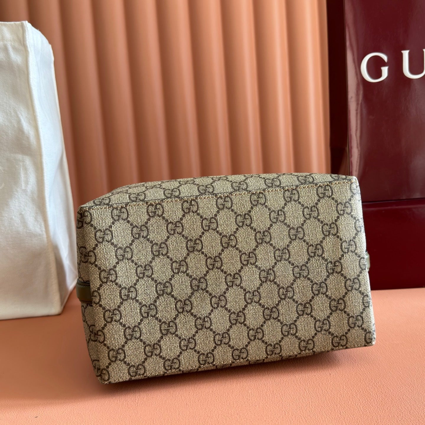 GUCCI 26S HAND BAG 25 IN DARK BEIGE AND MOSS GREEN CANVAS