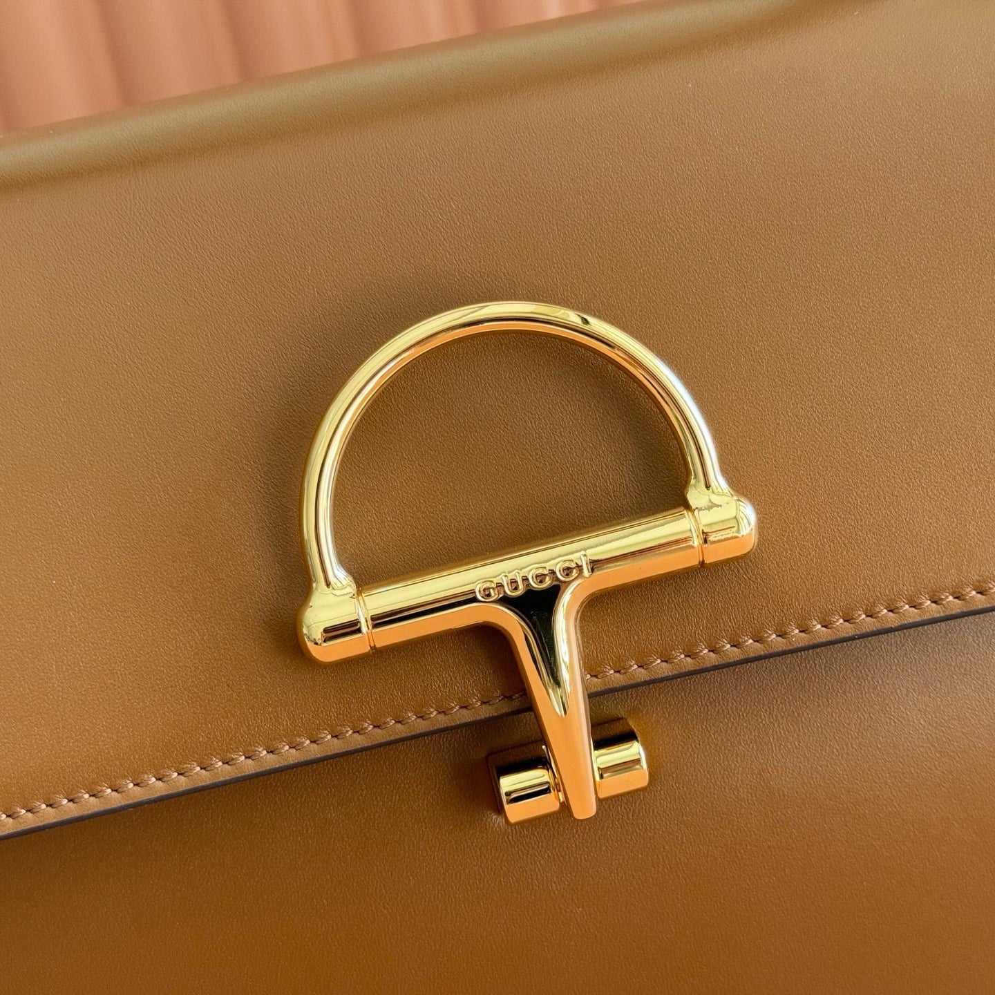 GUCCI 26S SIENA TOP HANDLE BAG 25 IN BROWN CALFSKIN