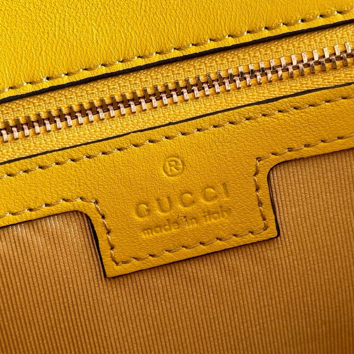 GUCCI 26S  MARMONT BAG 26 IN YELLOW LAMBSKIN