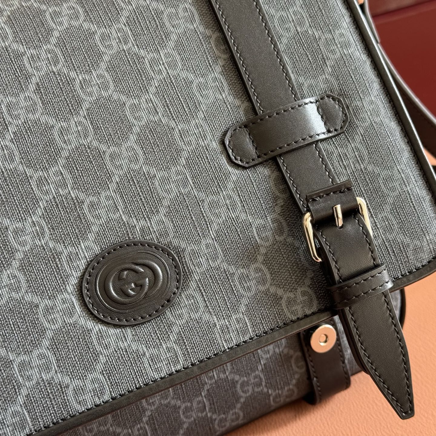 GUCCI 26S MESSENGER CROSSBODY BAG 28 IN CHARCOAL GRAY CANVAS