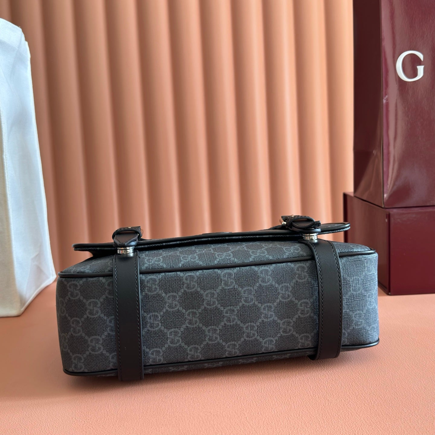 GUCCI 26S MESSENGER CROSSBODY BAG 28 IN CHARCOAL GRAY CANVAS