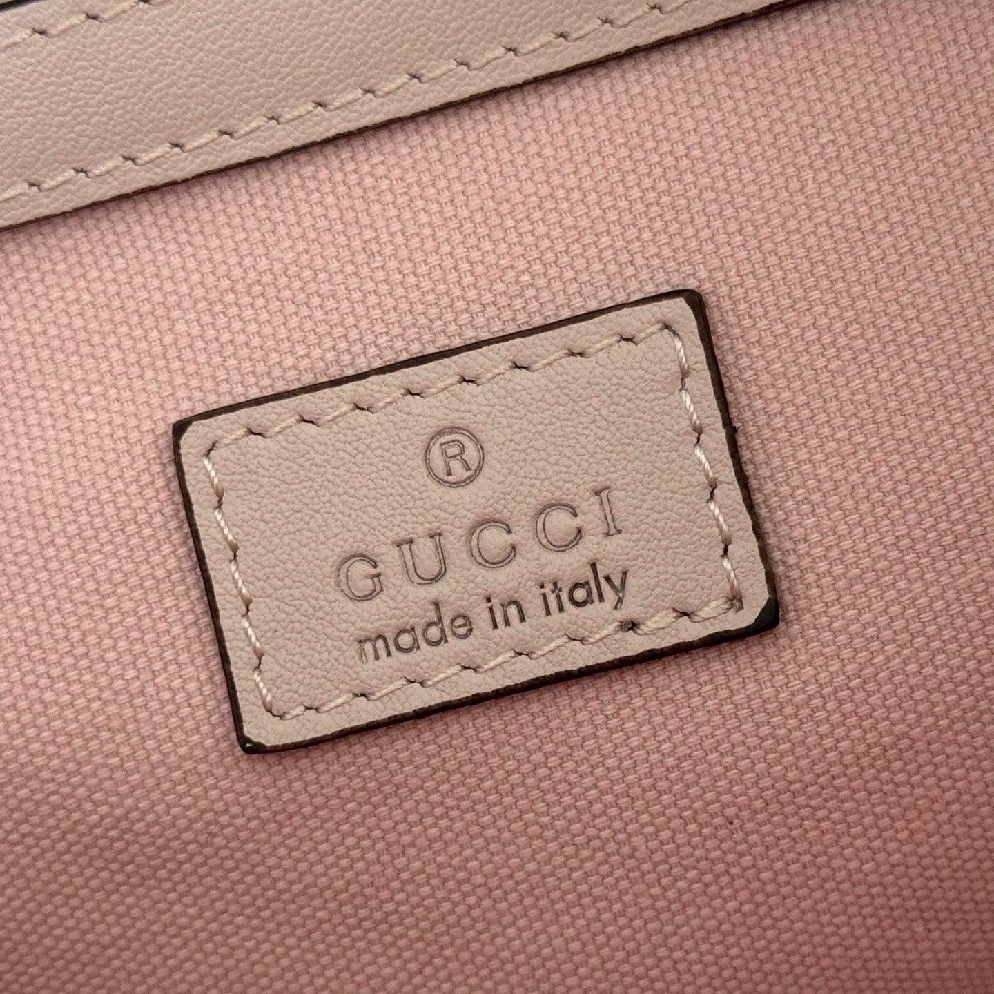 GUCCI 26S  EMBLEM BUCKET BAG 25 IN LIGHT PINK COATED FABRIC
