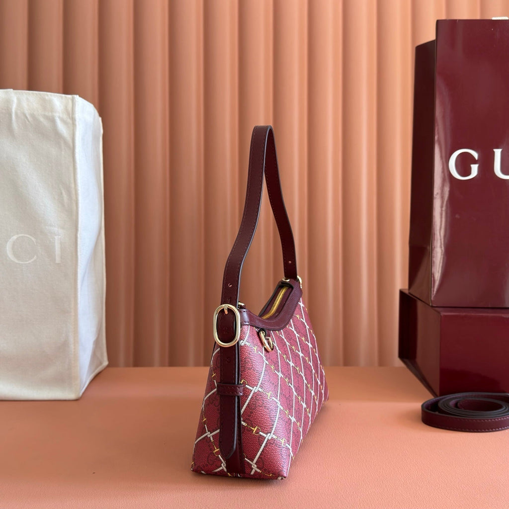 GUCCI 26S  EMBLEM BUCKET BAG 22 IN DARK RED COATED FABRIC