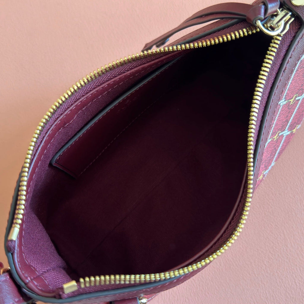 GUCCI 26S  EMBLEM BUCKET BAG 22 IN DARK RED COATED FABRIC