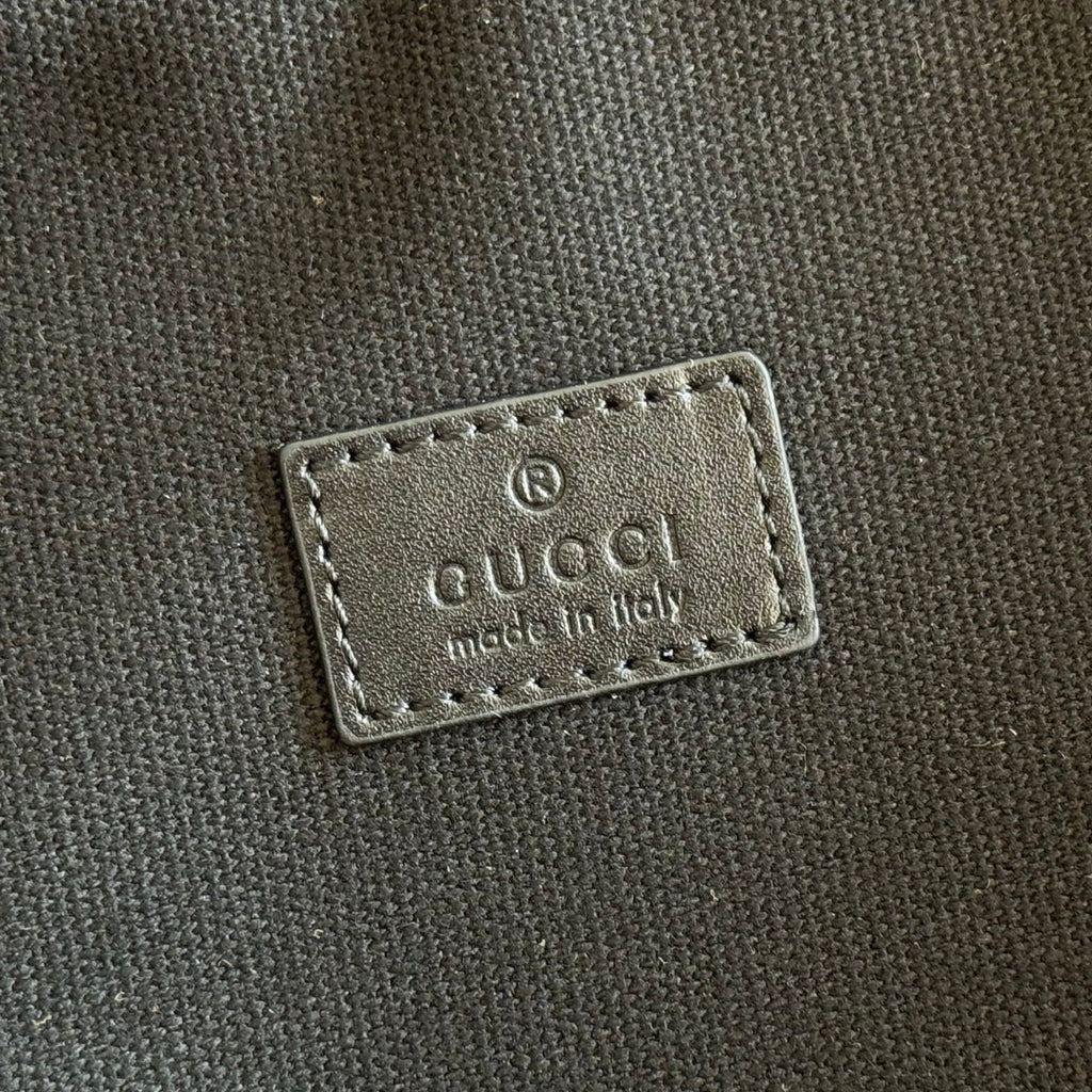 GUCCI 26S CROSSBODY BAG 28 IN BLACK EMBOSSED CALFSKIN