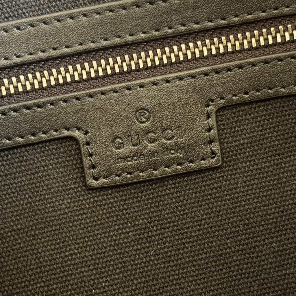 GUCCI 26S EMBLEM DUFFLE BAG 25 IN BLACK EMBOSSED CALFSKIN