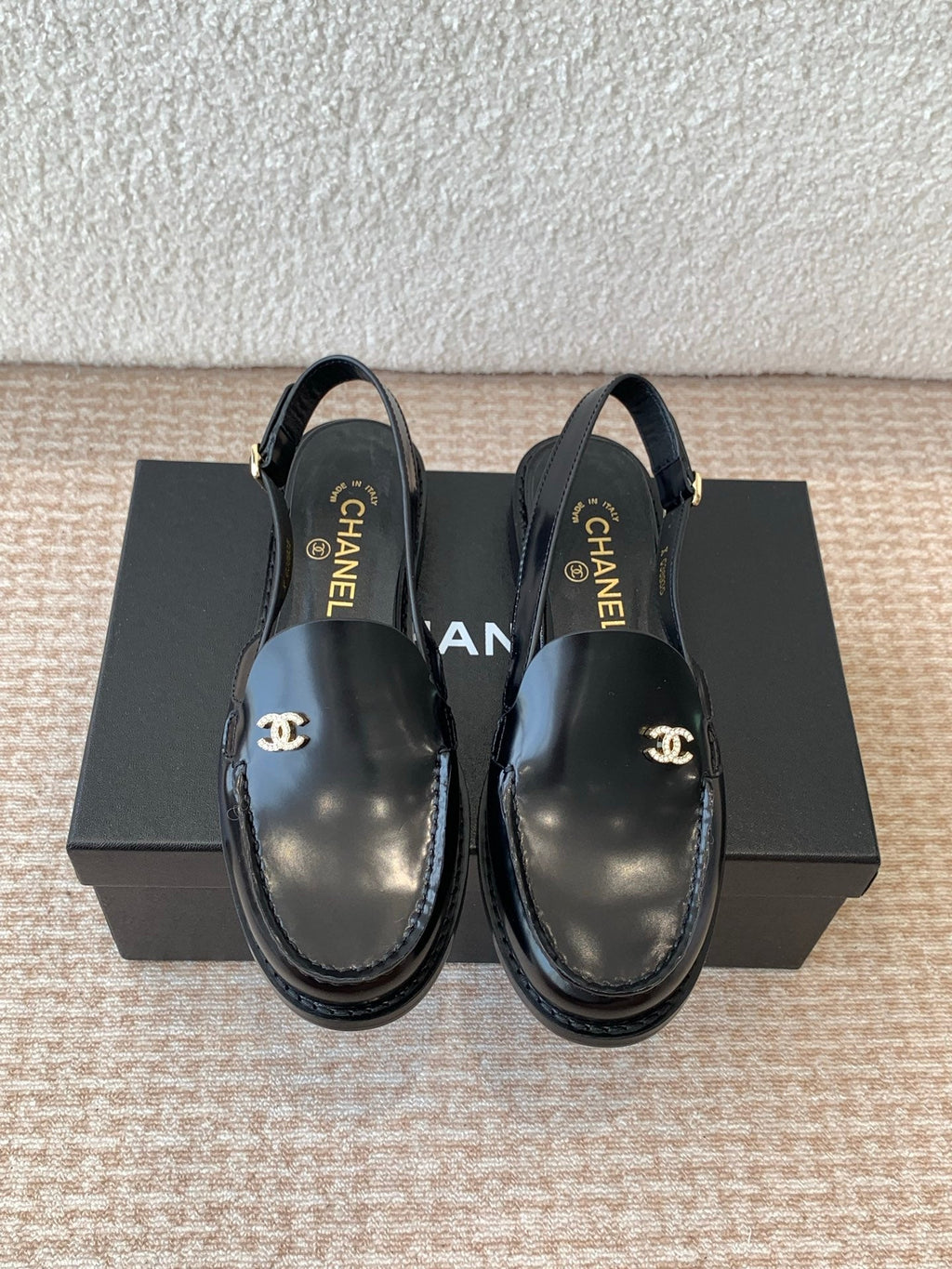 CHANEL MOASIN SLINGBACK IN BLACK PATENT CALFSKIN