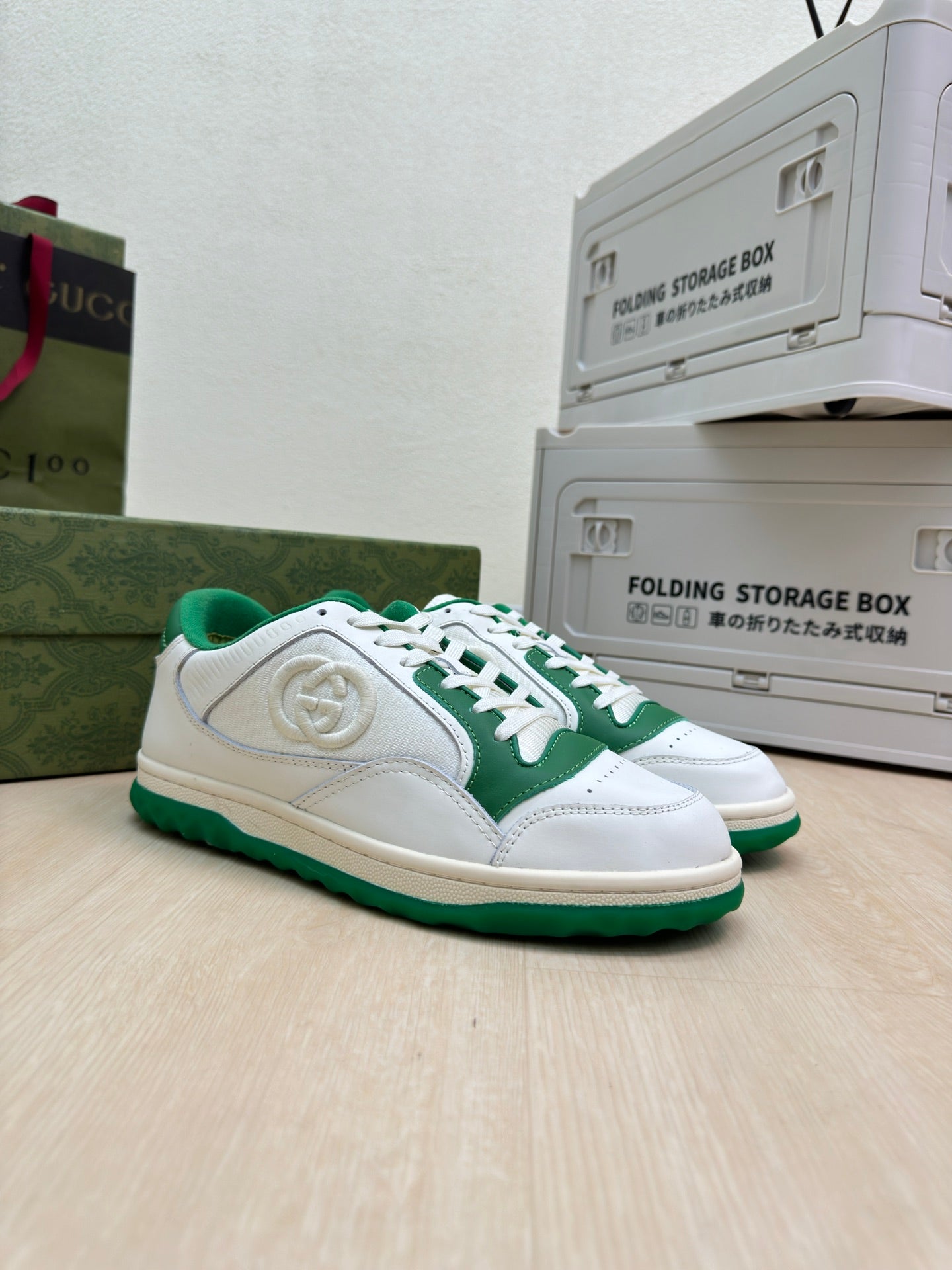 GUCCI INTERLOCKING G SNEAKER WHITE GREEN CALFSKIN AND FABRIC