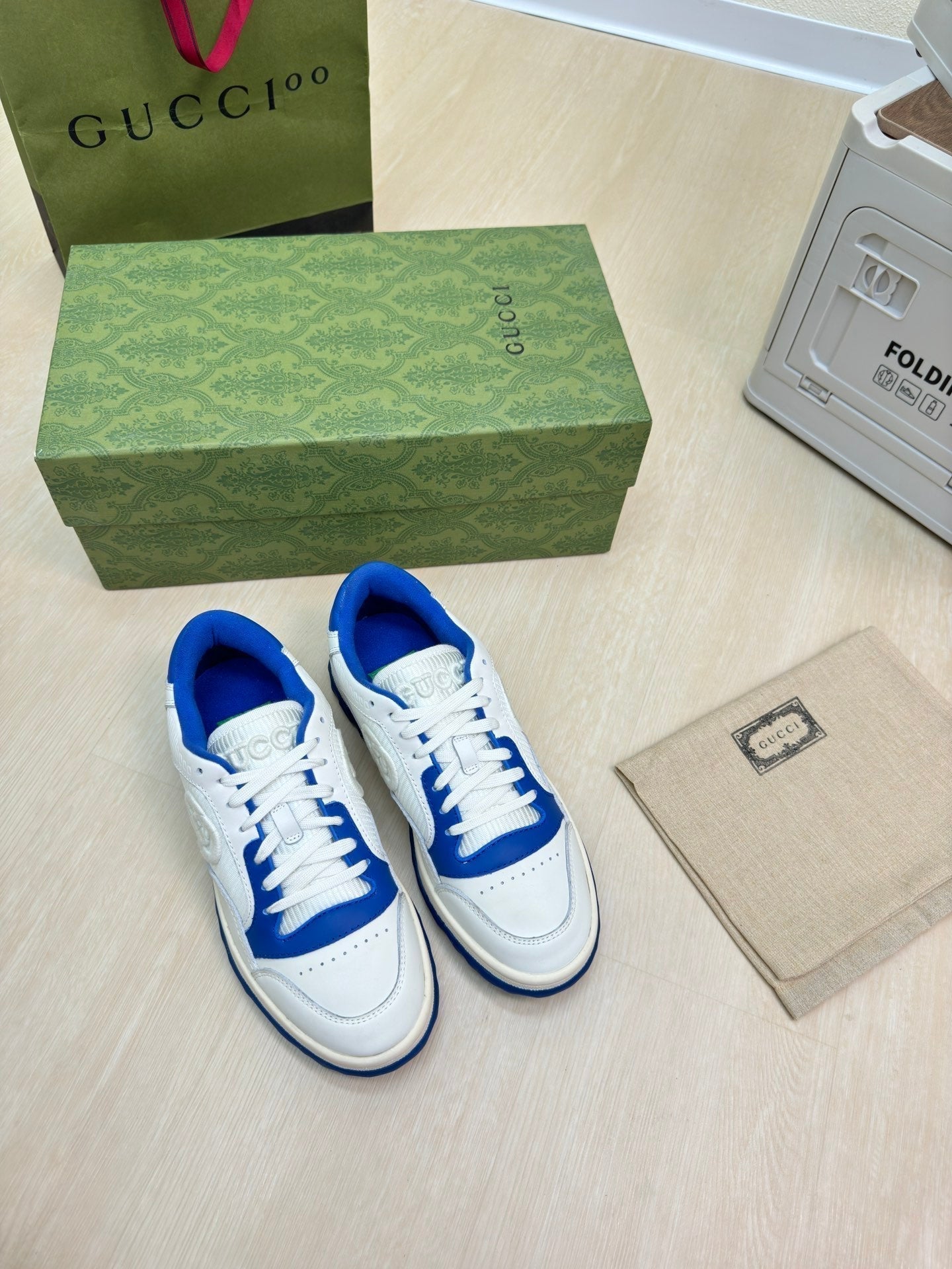 GUCCI INTERLOCKING G SNEAKER BLUE WHITE CALFSKIN AND FABRIC