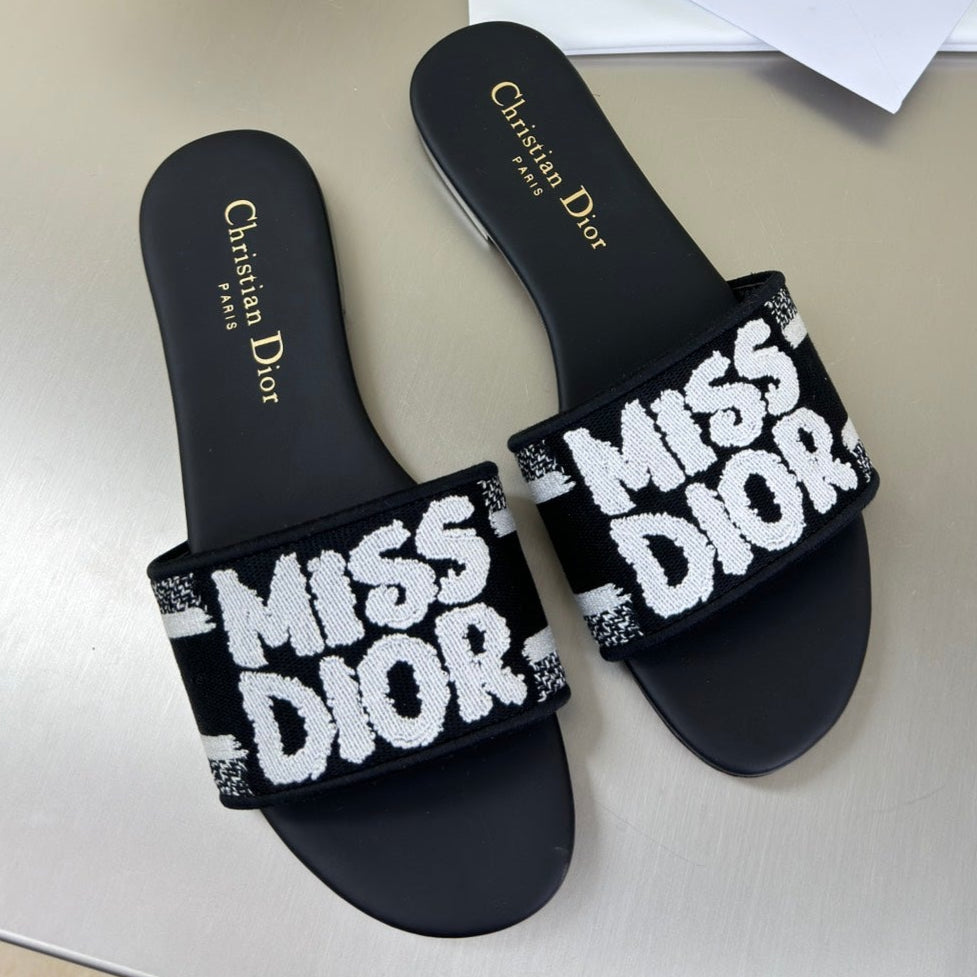 DIOR DWAY SLIDE EMBROIDERED COTTON AND BLACK MISS  ALLOVER MOTIF