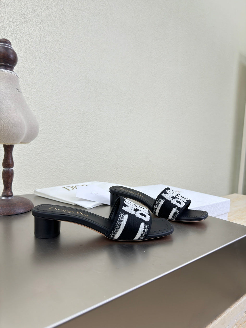 DIOR DWAY HEELED SLIDE EMBROIDERED COTTON AND BLACK MISS  ALLOVER MOTIF 35 MM