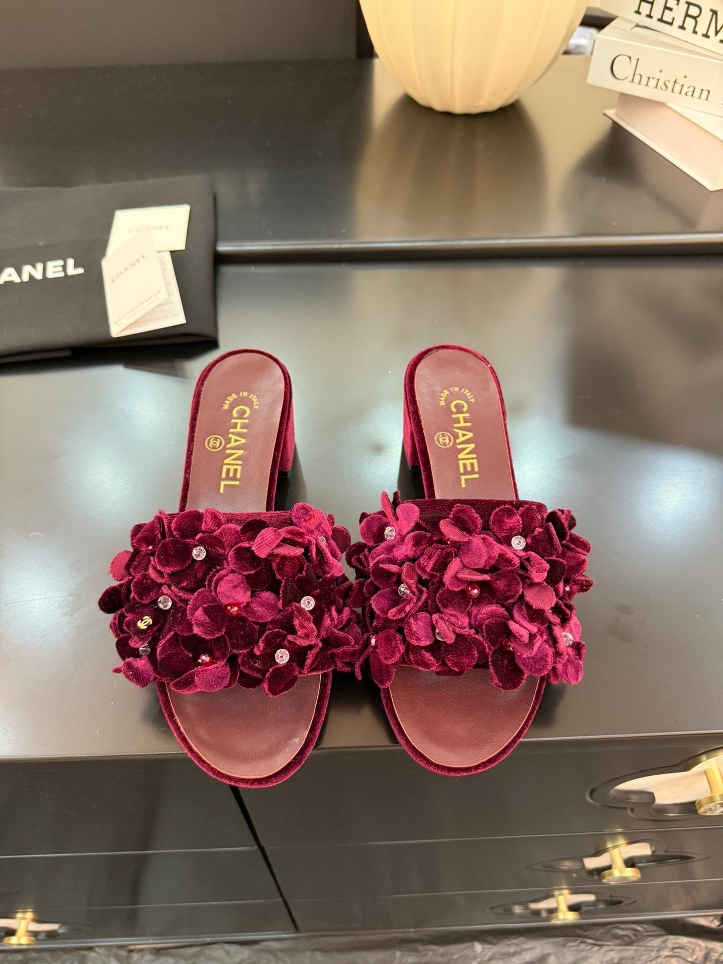 CHANEL MID HEEL 45 MM MULE IN PLUM PURPLE VELVET