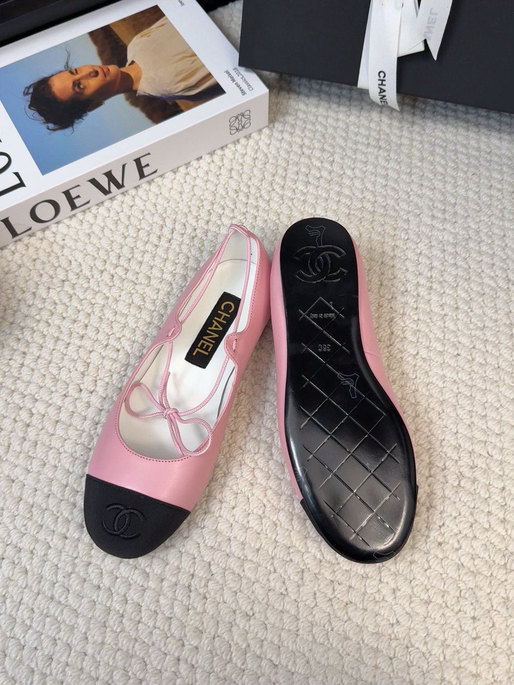 CHANEL FLAT MARY JANE PUMPS IN BABY PINK LAMBSKIN MIX BLACK FABRIC