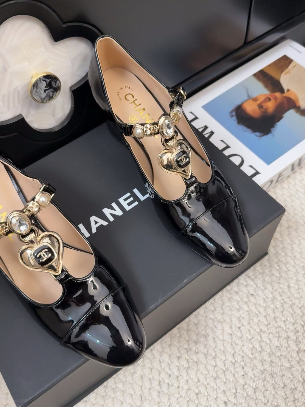 CHANEL MARY JANE SHOES IN BLACK PATENT CALFSKIN 55 MM