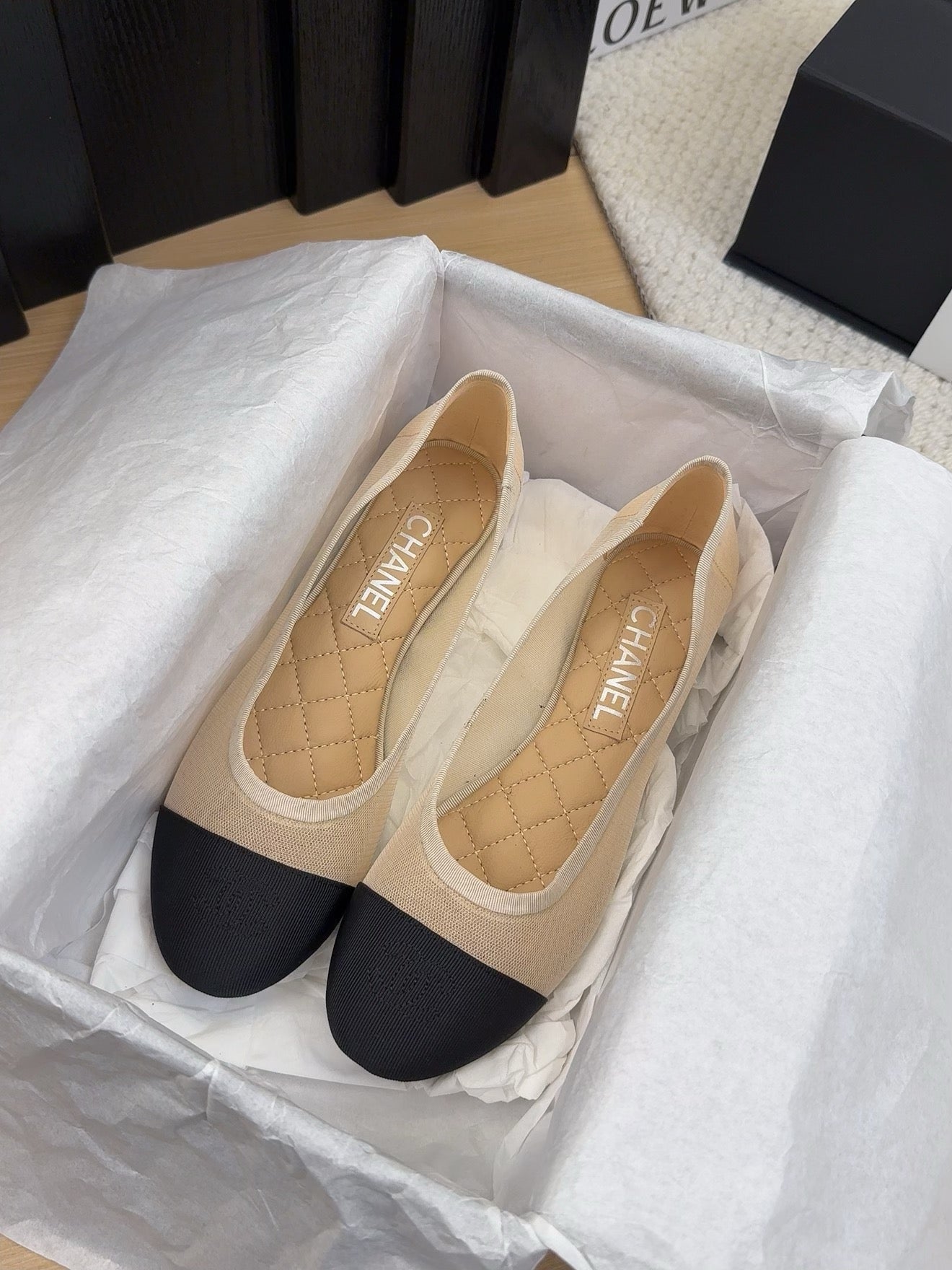CHANEL BALLET FLAT IN BLACK FABRIC AND BEIGE MESH
