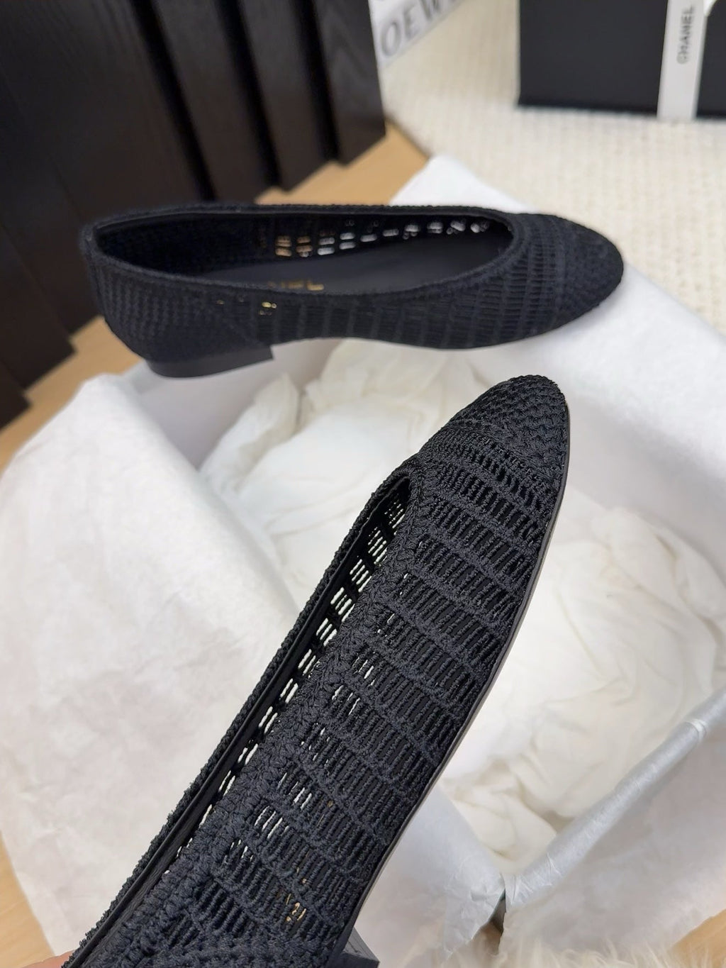 CHANEL 25 Ballet Flat Black Raffia