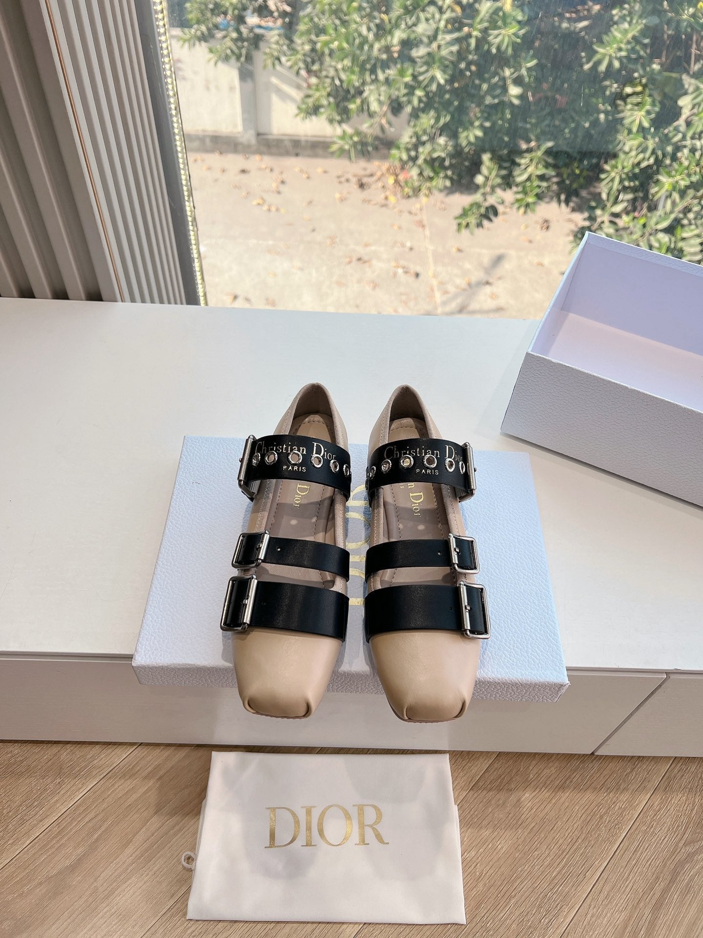 DIOR PUNK BALLET FLAT IN CAMEL BEIGE MIX BLACK SUPPLE CALFSKIN