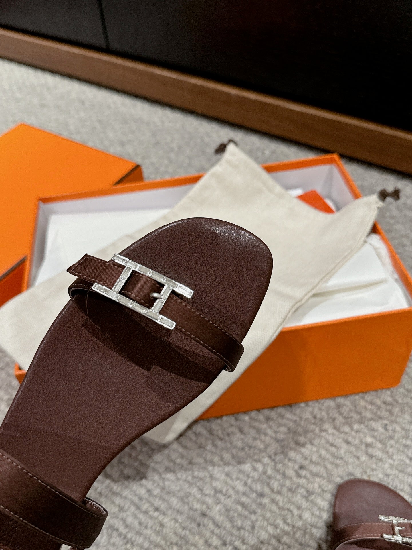 HERMES BUCKLE SANDAL CHOCOLATE CALFSKIN
