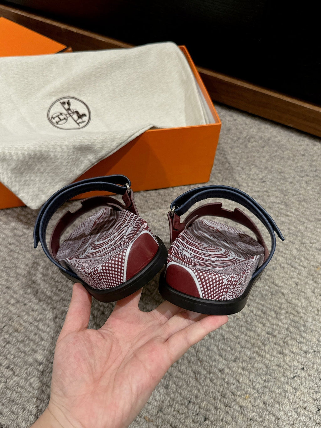 HERMES CHYPRE SANDAL BURNT UMBER CALFSKIN UNIQUE