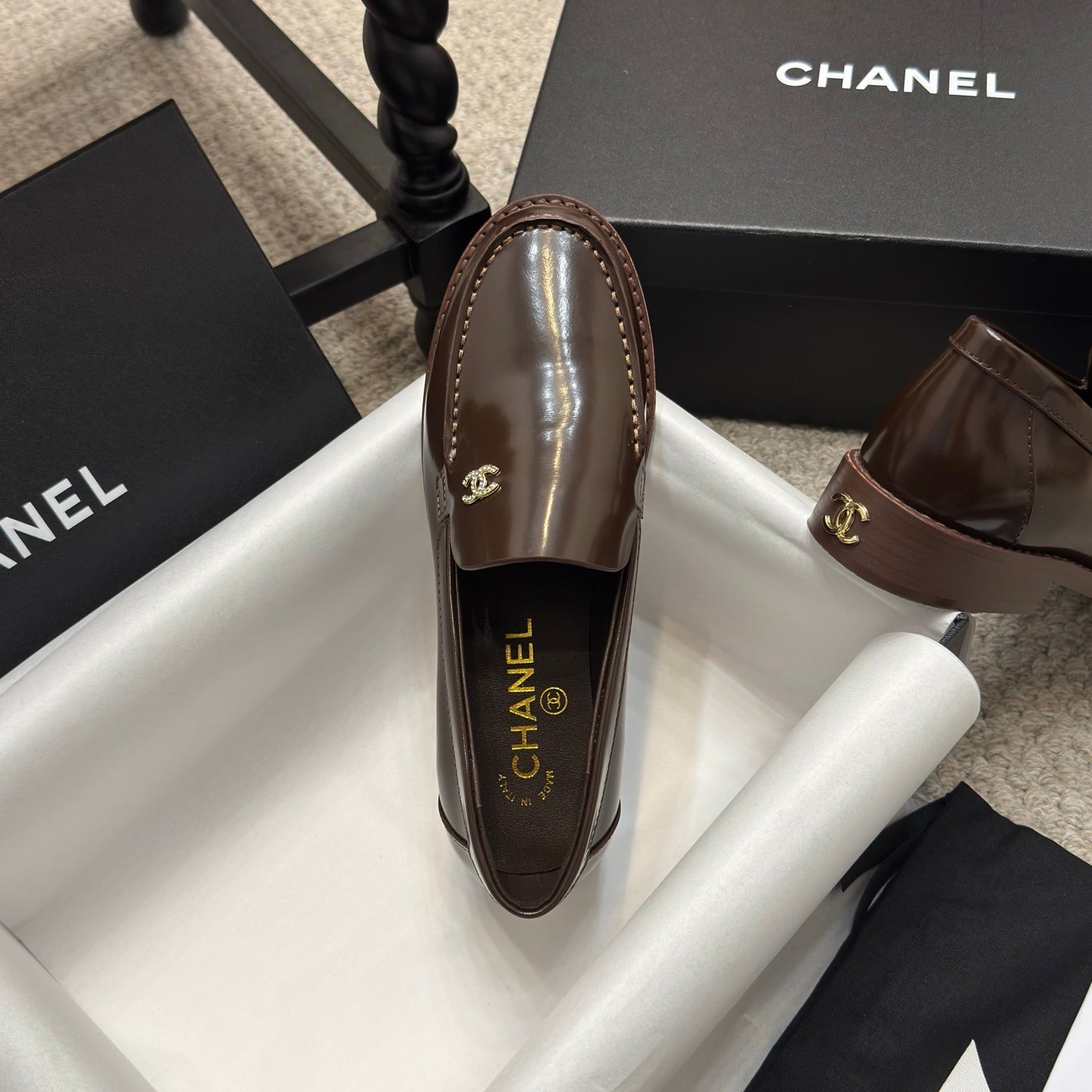 CHANEL 25C Moasins Chocolate Patent Leather