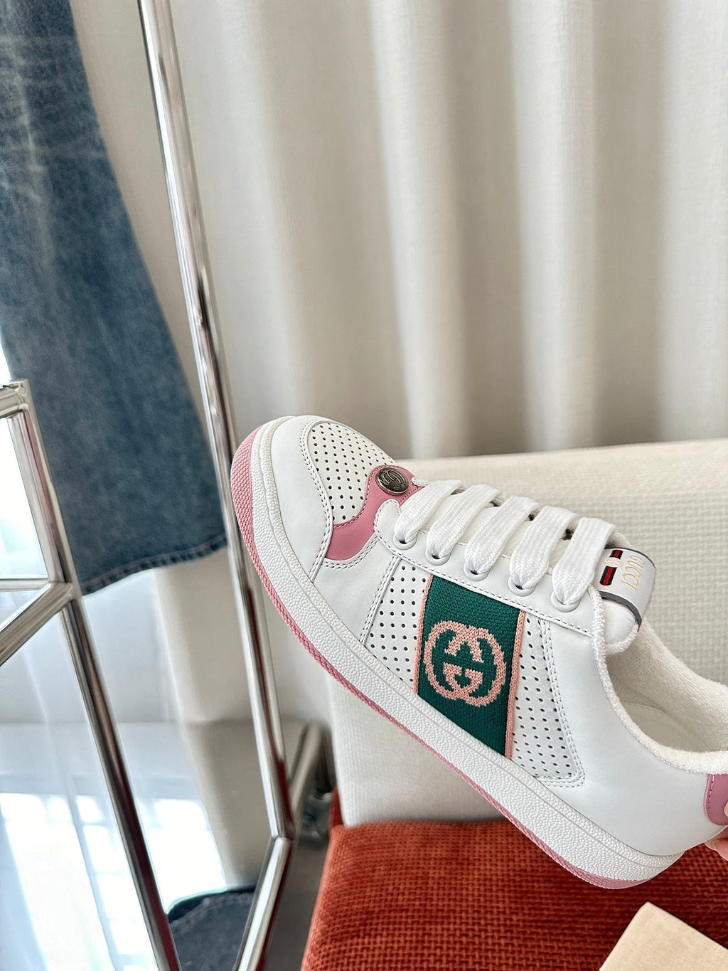 GUCCI SCREENER SNEAKER WHITE AND PINK CALFSKIN