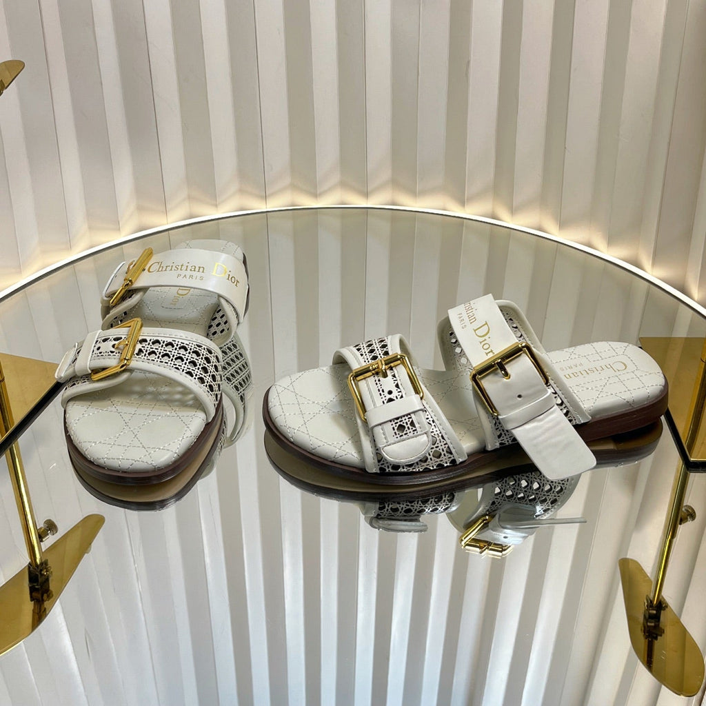 DIOR D-AVENUE SLIDES 25S IN WHITE CALFSKIN MICRO CANNAGE MOTIF