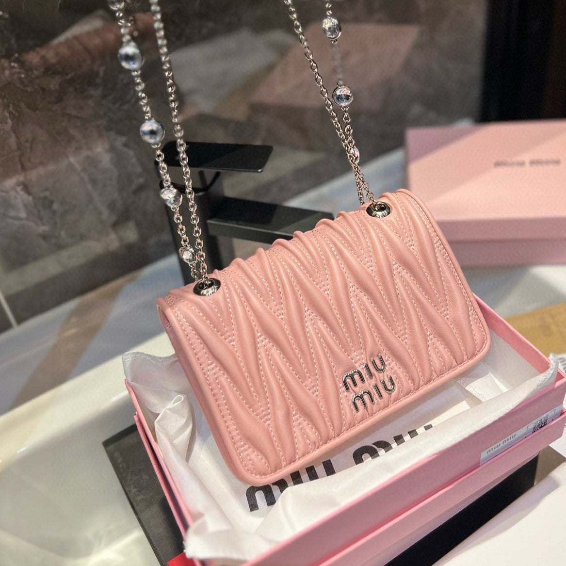MATELASSé CRYSTAL CHAIN BAG 21 IN BABY PINK LAMBSKIN