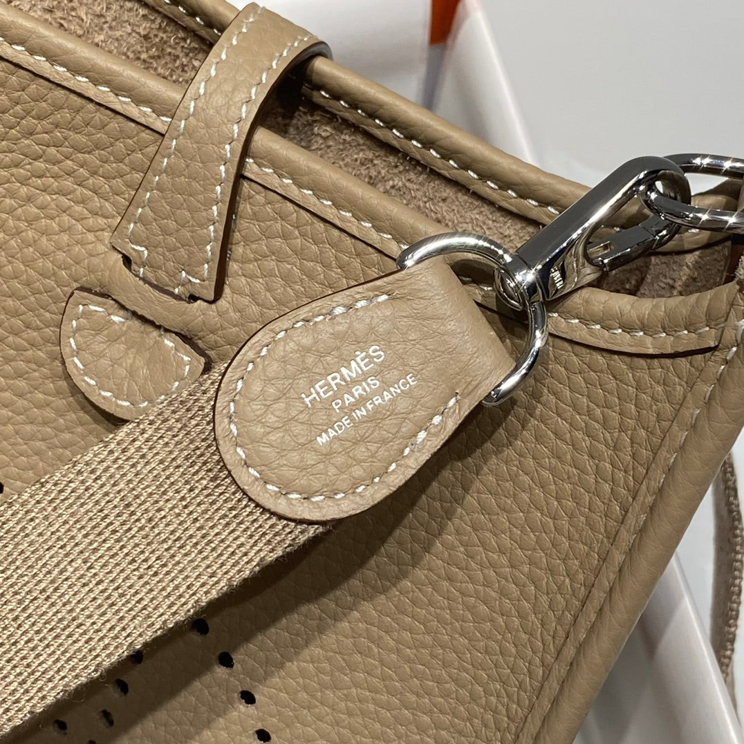 HERMES MINI NEO 18 EVELYNE BAG IN TORTILLA BROWN GRAINED CALFSKIN