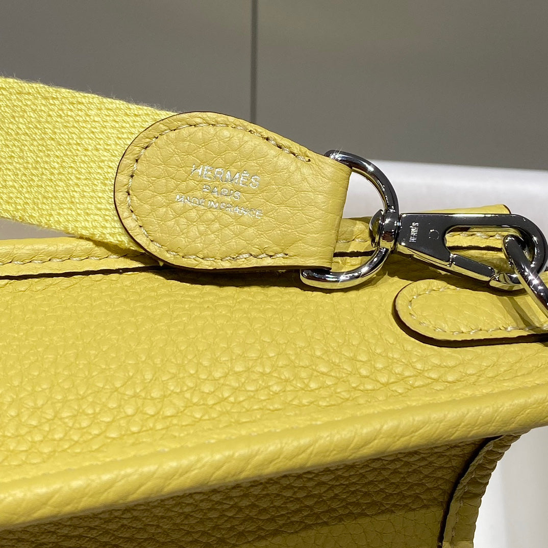 HERMES MINI NEO 18 EVELYNE BAG IN BUMBLEBEE YELLOW GRAINED CALFSKIN