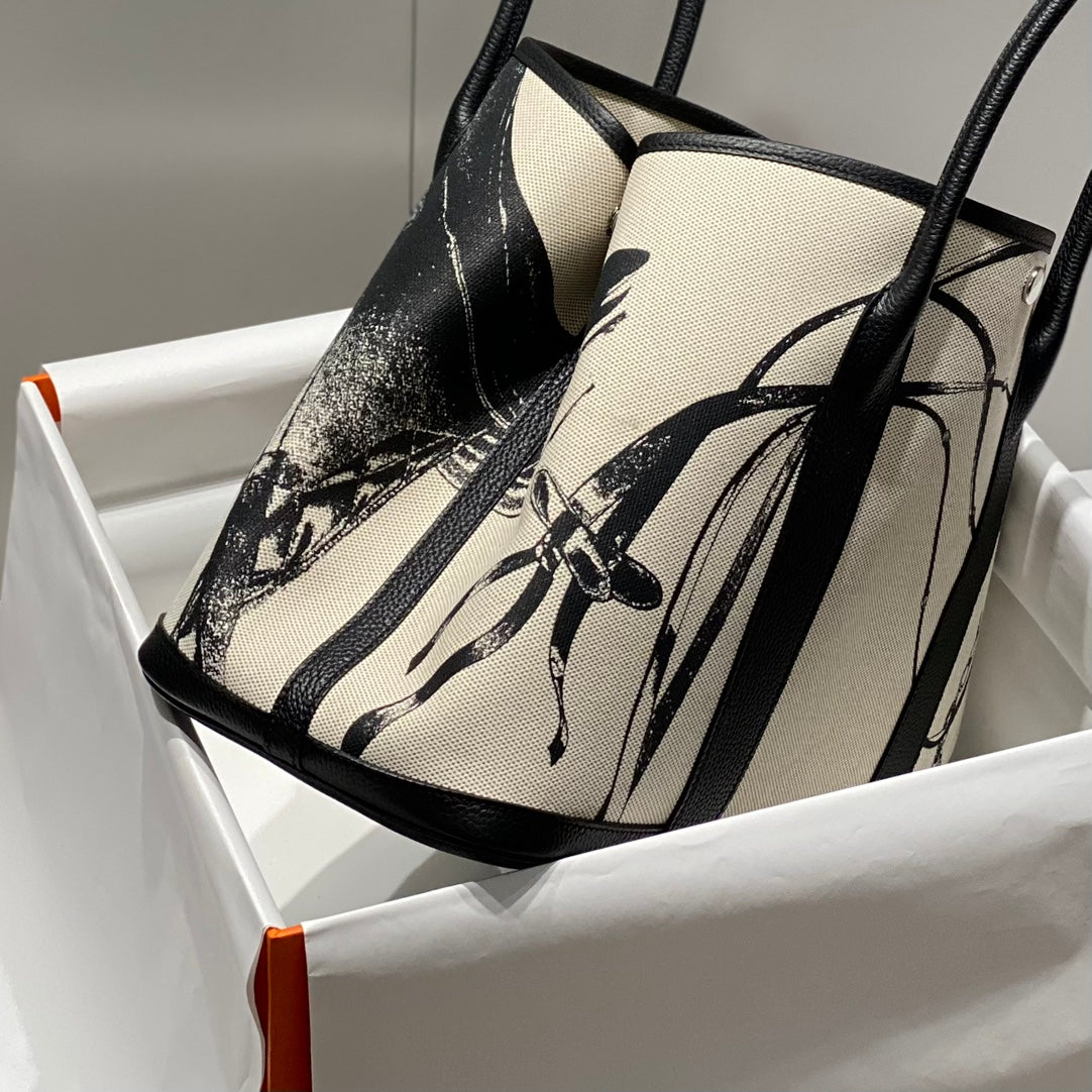 HERMES GARDEN PARTY 36 IN BEIGE AND BLACK TOILE H CANVAS BLACK CALFSKIN HORSE TACK SKETCH PRINT