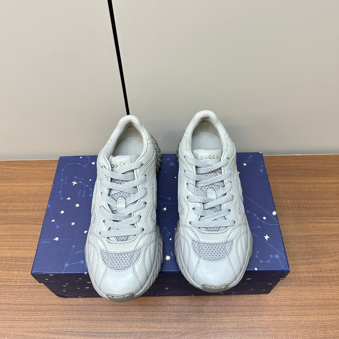 GUCCI Ripple Leather Sneakers White Pearl