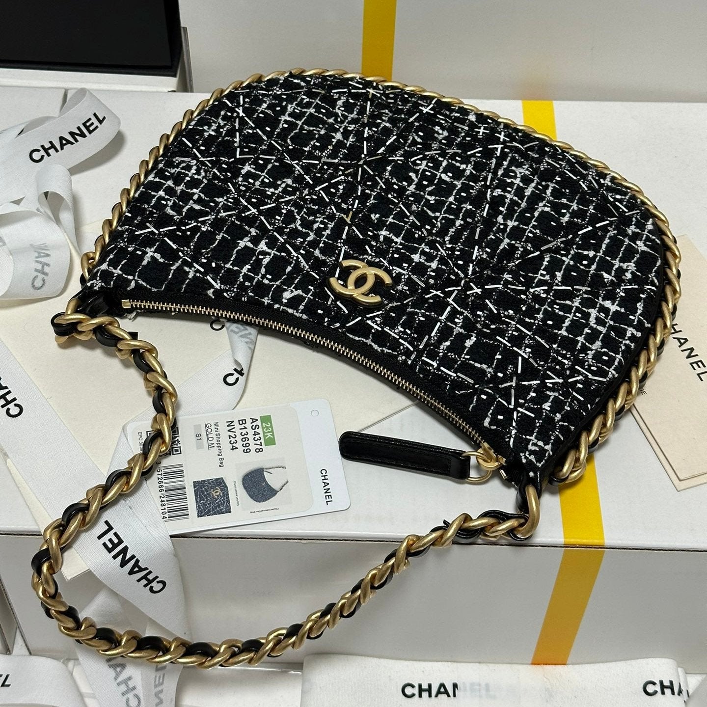 CHANEL HOBO BAG 23 IN BLACK MIX WHITE TWEED GOLD HARDWARE