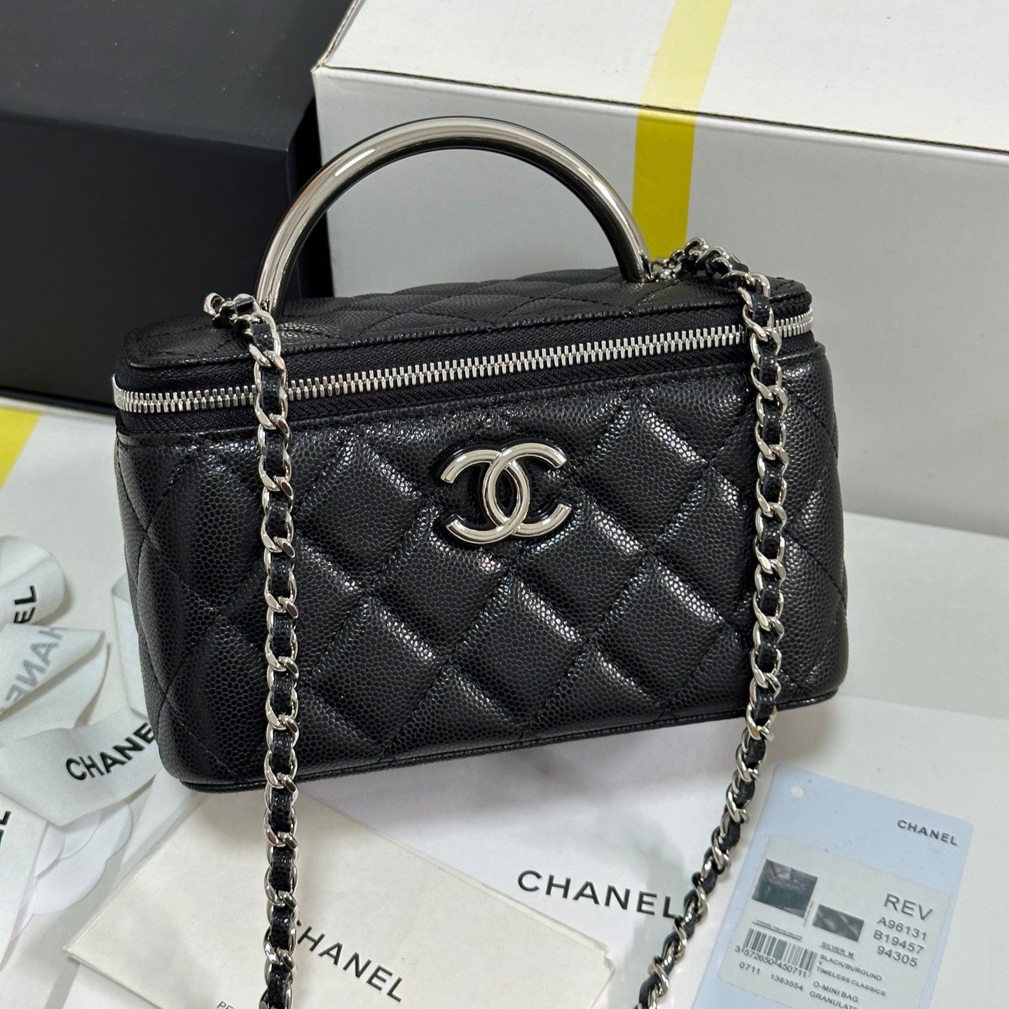 CHANEL MINI VANITY TOP HANDLE CASE 17 IN BLACK CAVIAR SKIN SILVER-TONE PLATED METAL